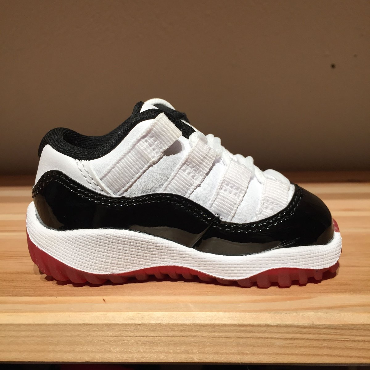 NIKE JORDAN 11 RETRO LOW (TD) | 9H9H NAHANAHA