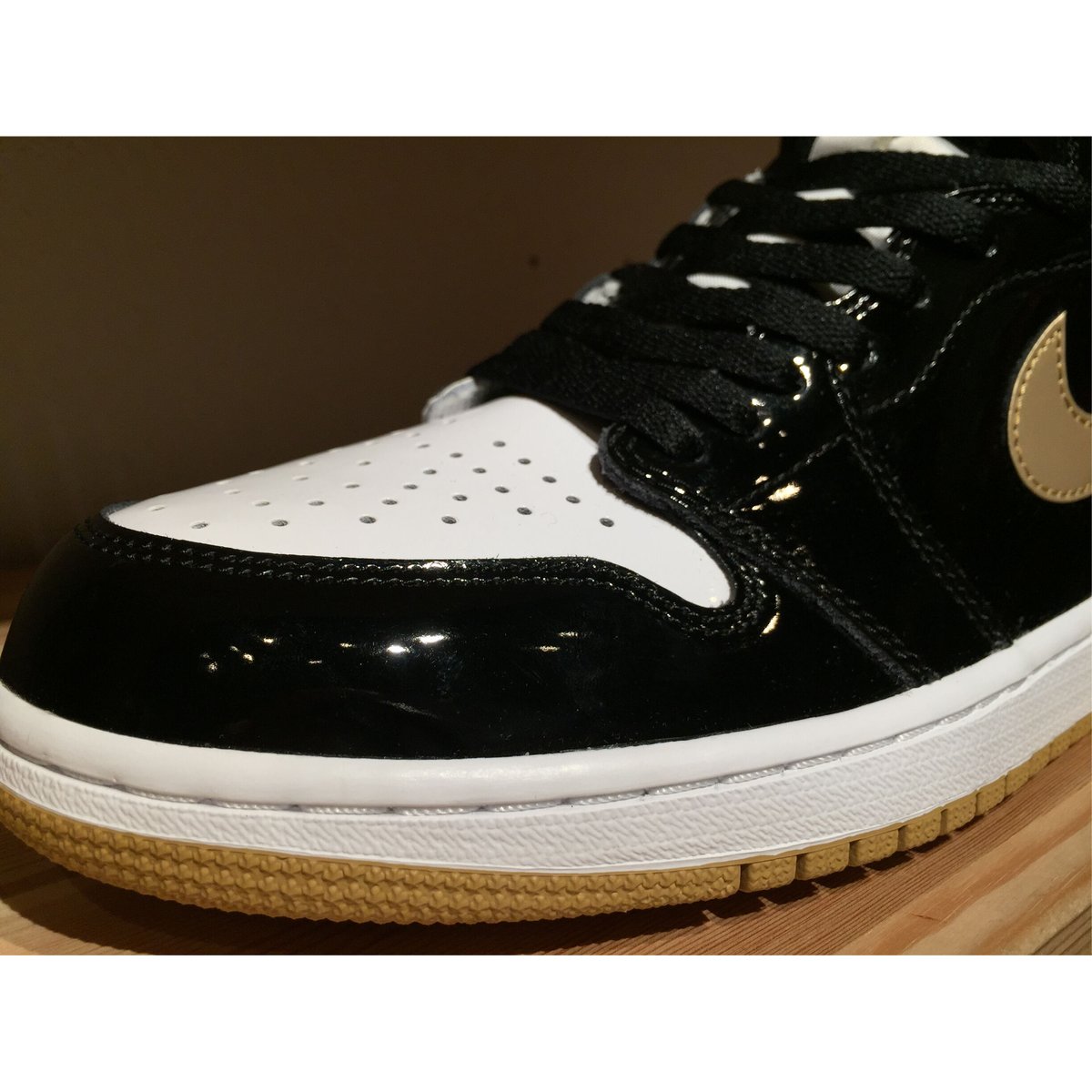 ☆GOLD TOP3 - NIKE AIR JORDAN 1 RETRO HIGH OG NR...