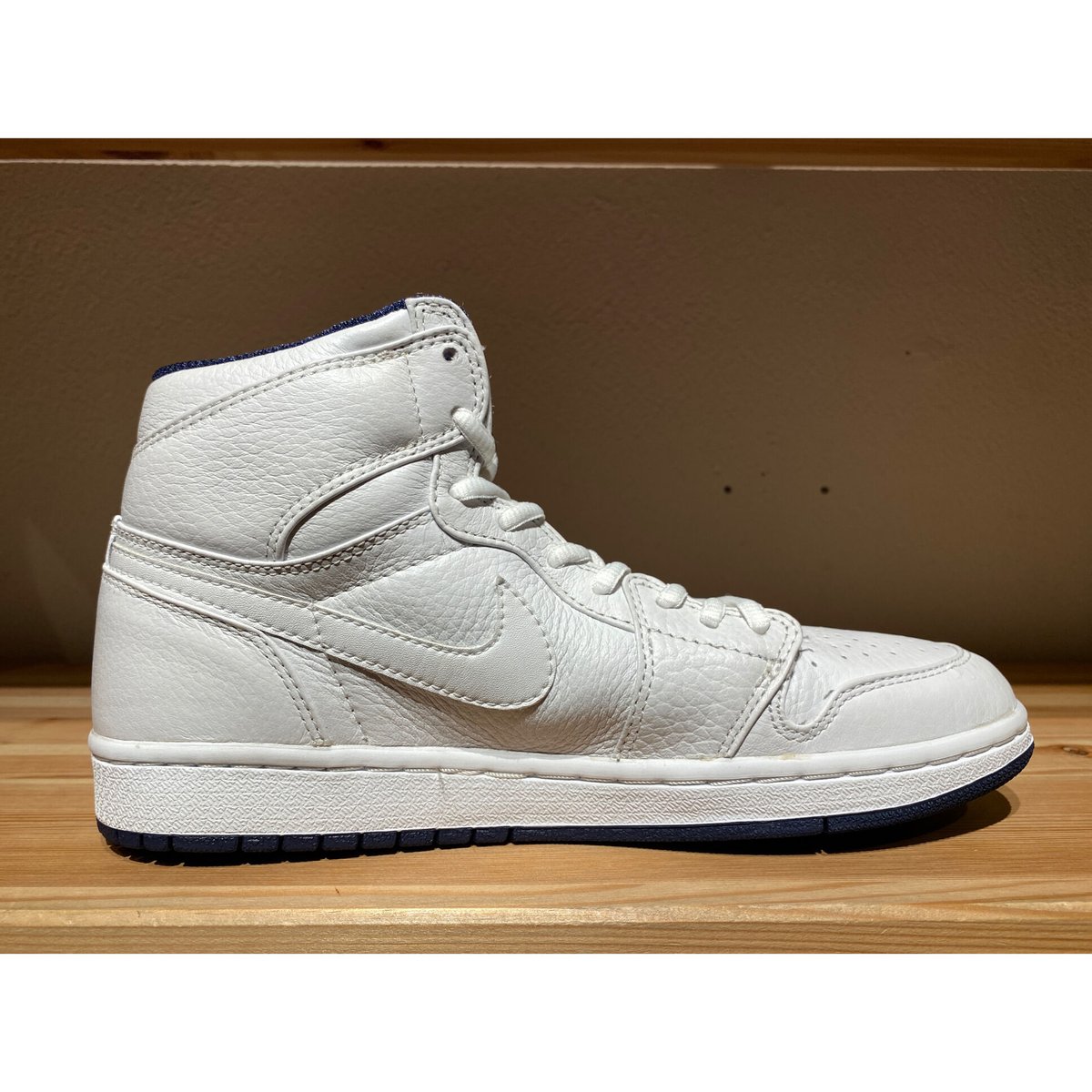 未使用 NIKE AIR JORDAN 1 HIGH PERFORATED