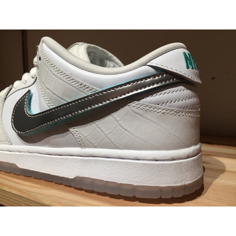靴 NIKE sb dunk low pro diamond supply Diamond Supply Co. × Nike SB Dunk Low Pro 