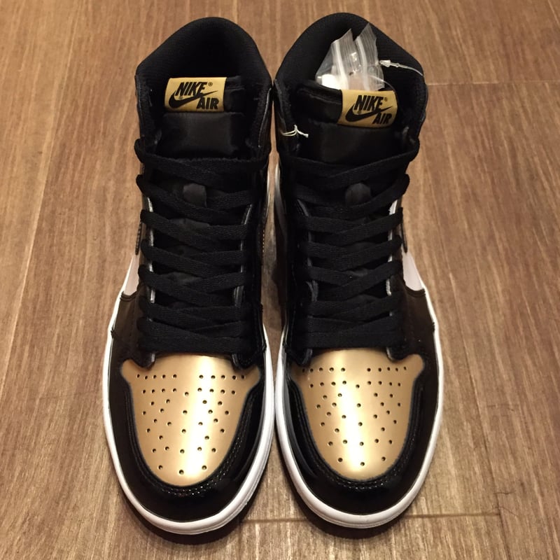 Air jordan 1 retro gold toe sale