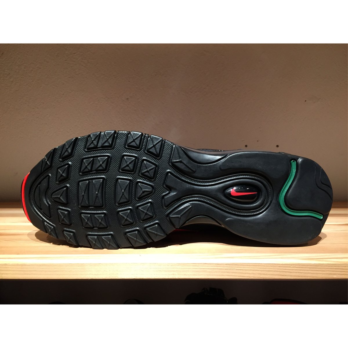 ☆UNDEFEATEDコラボ - NIKE AIR MAX 97 OG / UNDFTD | 