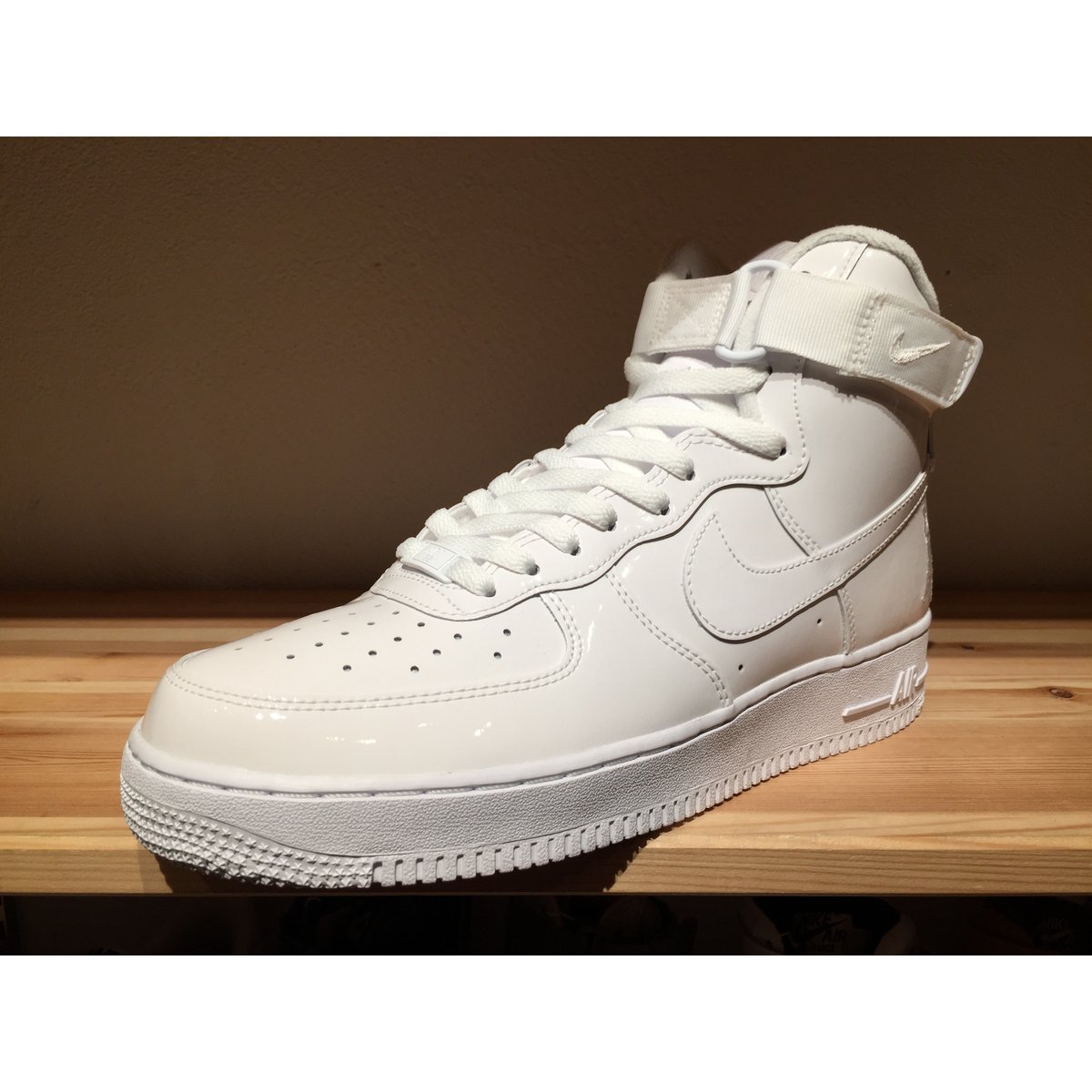 NIKE AIR FORCE 1 HIGH RETRO QS | 9H9H NAHANAHA