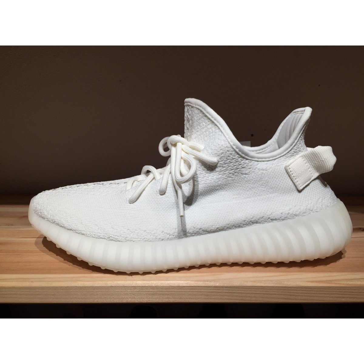 ☆Kanye Westコラボ - ADIDAS YEEZY BOOST 350 V2 | 9H