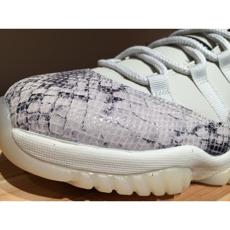 NIKE AIR JORDAN 11 RETRO LOW | 9H9H NAHANAHA