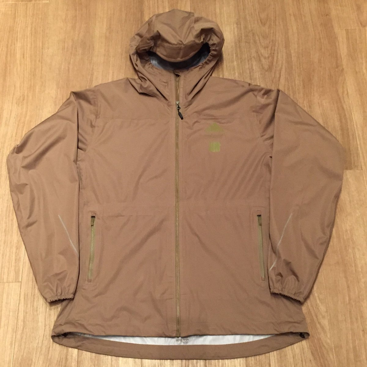 ☆UNDEFEATEDコラボ - ADIDAS x UNDEFEATED 3L GTX JAC