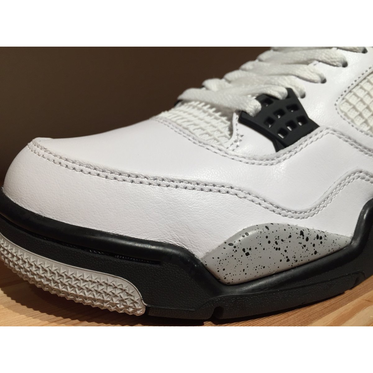 ☆WHITE CEMENT - NIKE AIR JORDAN 4 RETRO OG | 9H