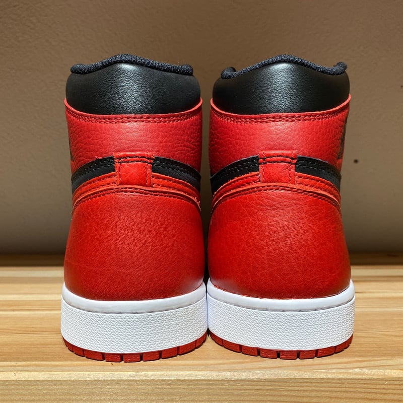 新品未使用品ですNIKE AIR JORDAN 1 RETRO BRED BANNED