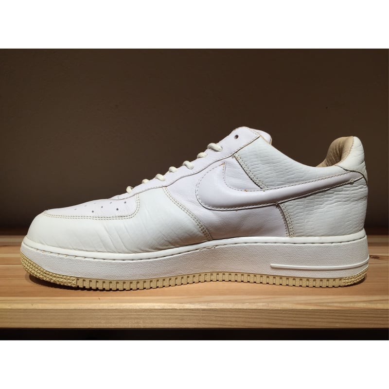 ☆イタリア製 -【USED】NIKE AIR FORCE 1 LUX | 9H9H NAHANAHA