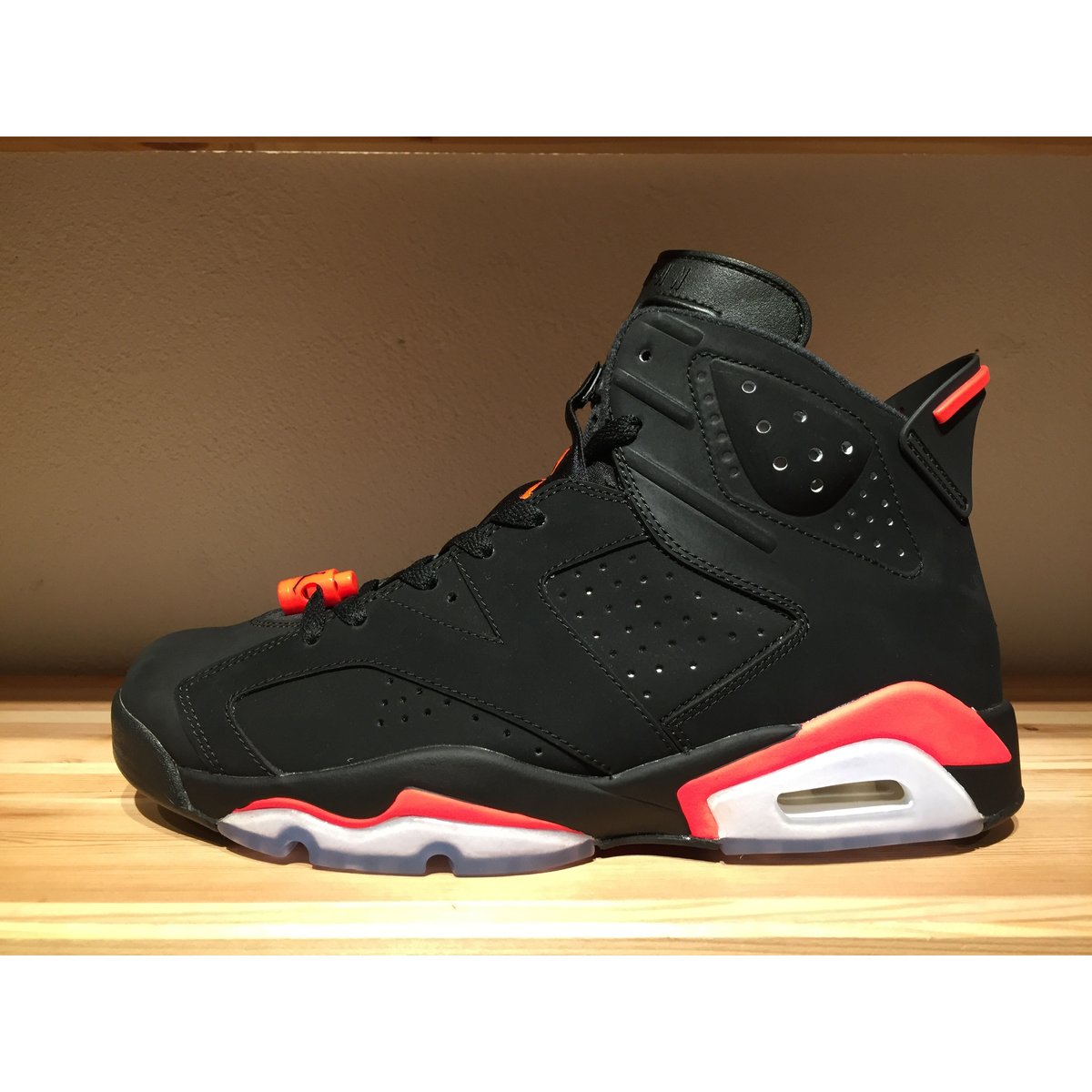 NIKE AIR JORDAN 6 RETRO | 9H9H NAHANAHA