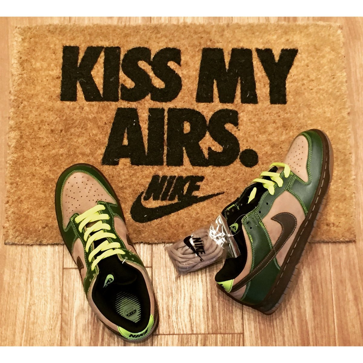 NIKE x OVERKILL KISS MY AIRS 玄関 マット