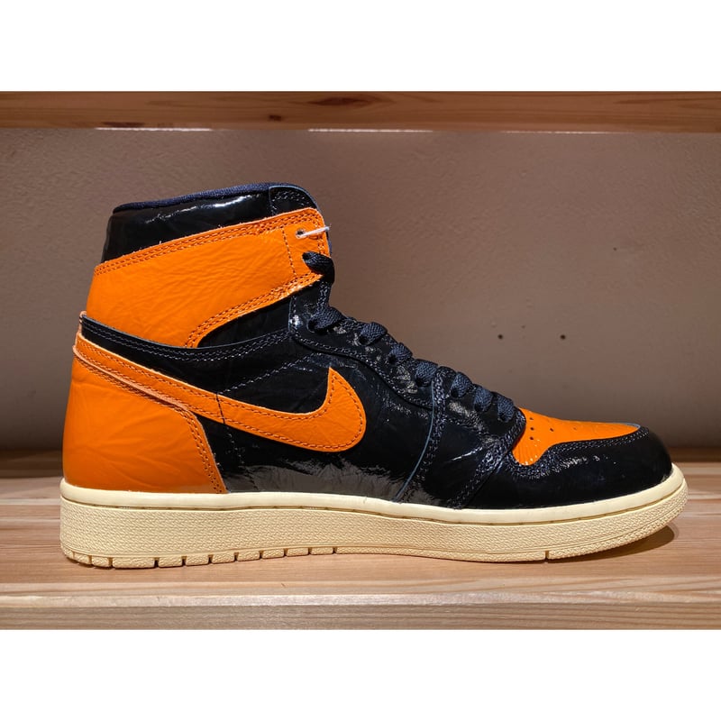 ☆SHATTERD BACKBOARD 3.0 - NIKE AIR JORDAN 1 RET
