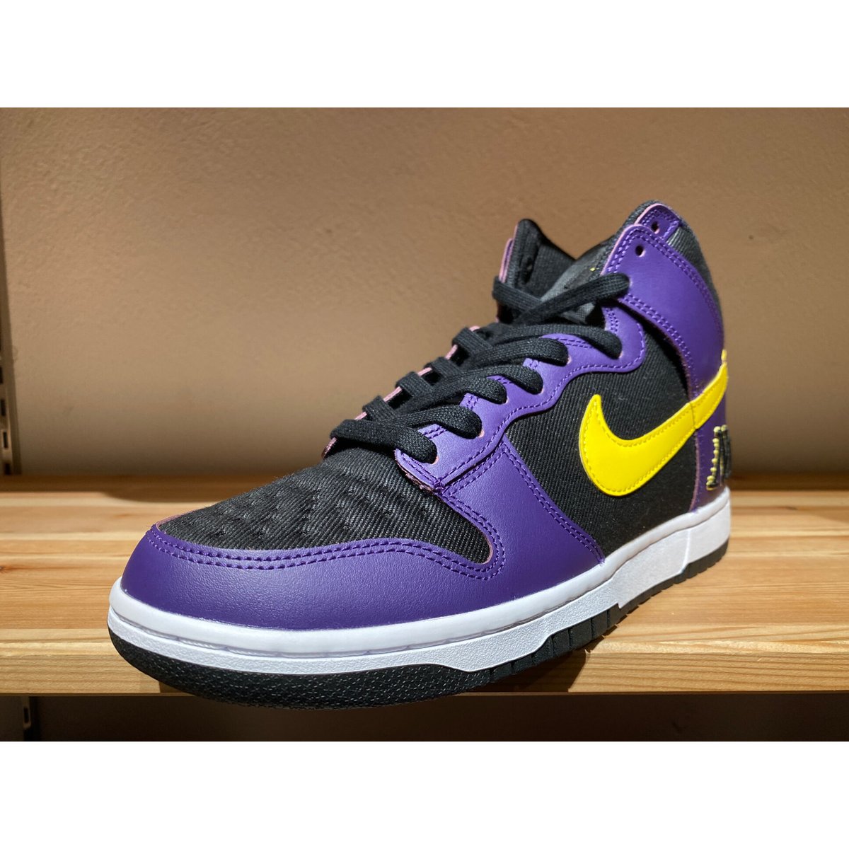 Nike Dunk Low LA レイカーズ ⭐️海外限定⭐️希少⭐️Nike Dunk Low LA ダンクロー
