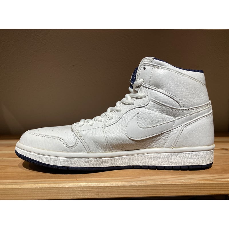 Air jordan hotsell 1 white perforated