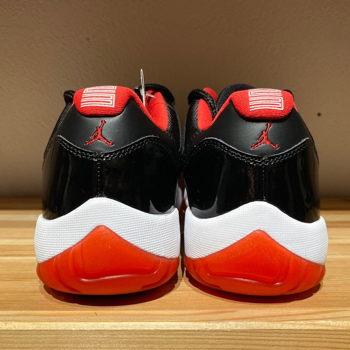希少】箱無しNIKE Air Jordan 11 Low Bred22cm