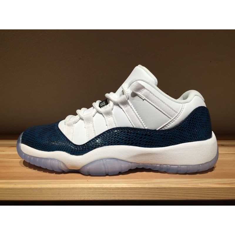 NIKE AIR JORDAN 11 RETRO LOW LE GS 24㎝