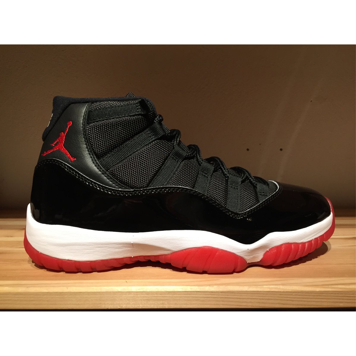 Air Jordan 11 ブレッド　28cm 2019年製 箱無し ☆BRED - NIKE AIR JORDAN 11 RETRO (2019年発売) | 9H