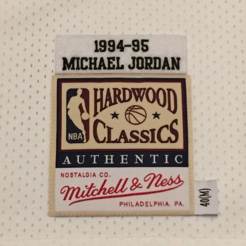 【新品タグ付Lサイズ】mitchell&ness AUTHENTICジョーダン 100% Authentic Michael Jordan Mitchell & Ness 96 97 Bulls