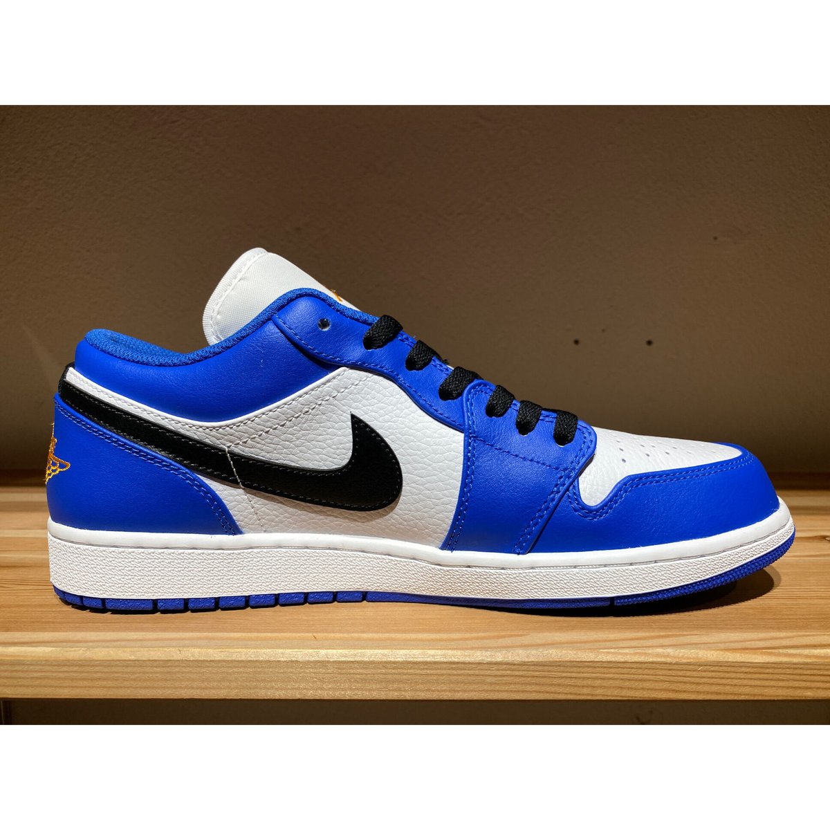 <ほぼ新品>Air Jordan 1 Low スニーカー Air Jordan 1 Low SE Big Kids' Shoes Color: Oil Grey/white-cave