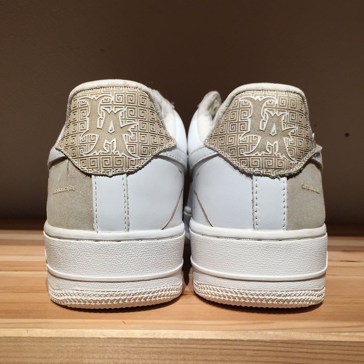 NIKE AIR FORCE 1 LA cartoon レーザー