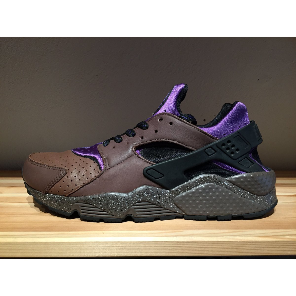 ☆ACG PACK -【USED】NIKE AIR HUARACHE | 9H9H NAHANAHA