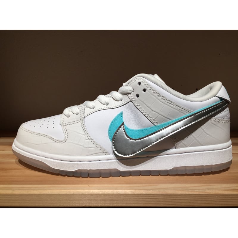 DIAMOND SUPPLY CO. ×NIKE SB DUNK LOW PRO