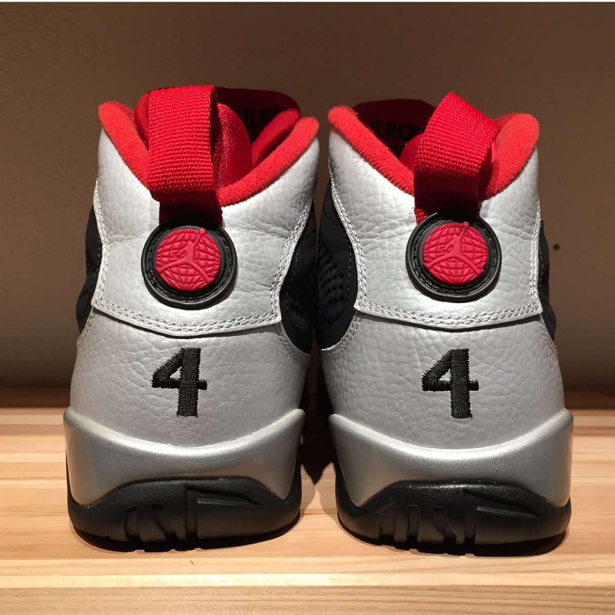 USED】NIKE AIR JORDAN 9 RETRO | 9H9H NAHANAHA