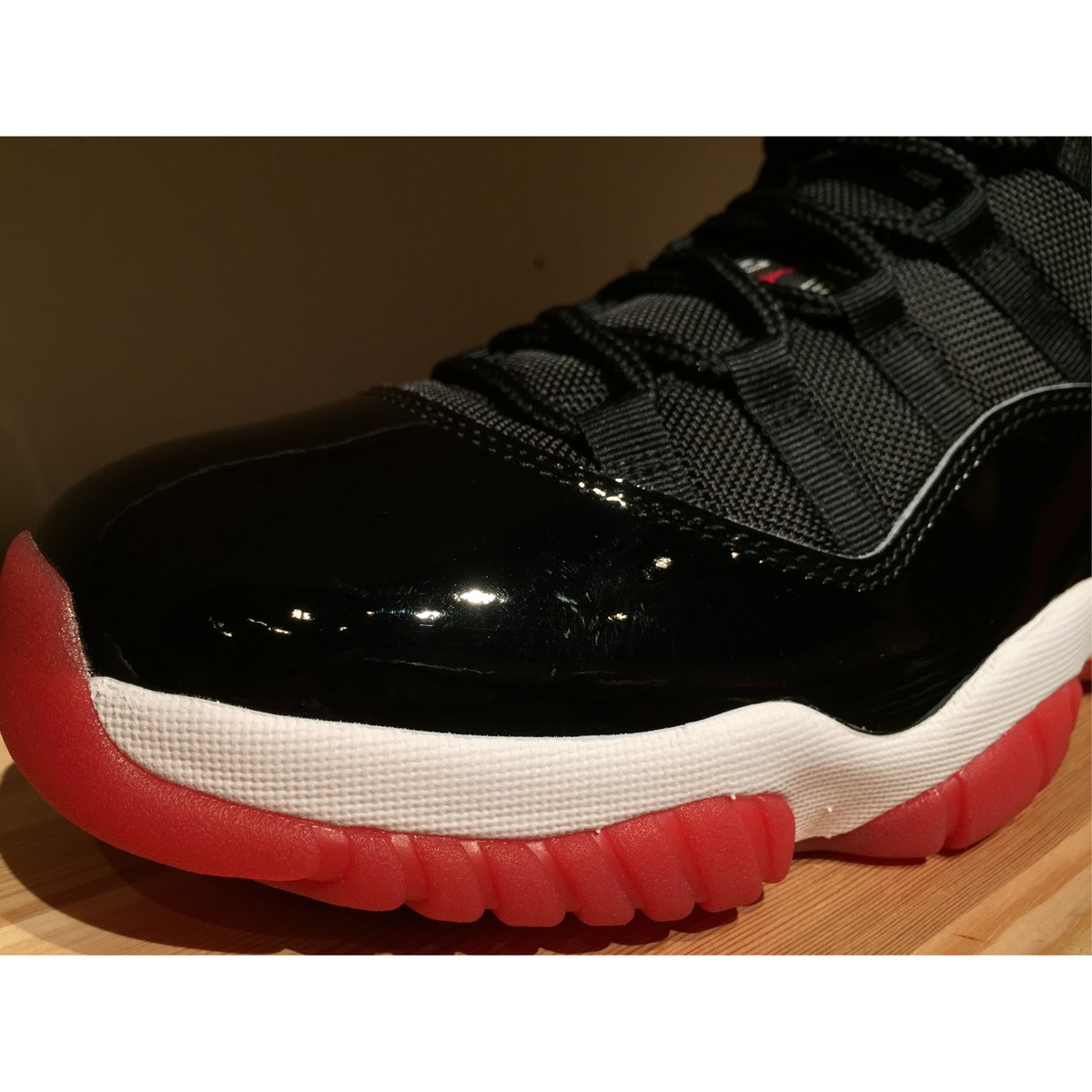 ☆BRED - NIKE AIR JORDAN 11 RETRO (2019年発売) | 9H