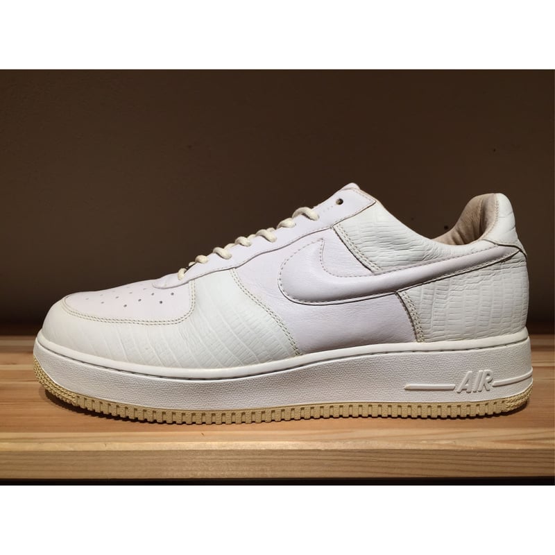 ☆イタリア製 -【USED】NIKE AIR FORCE 1 LUX | 9H9H NAHANAHA