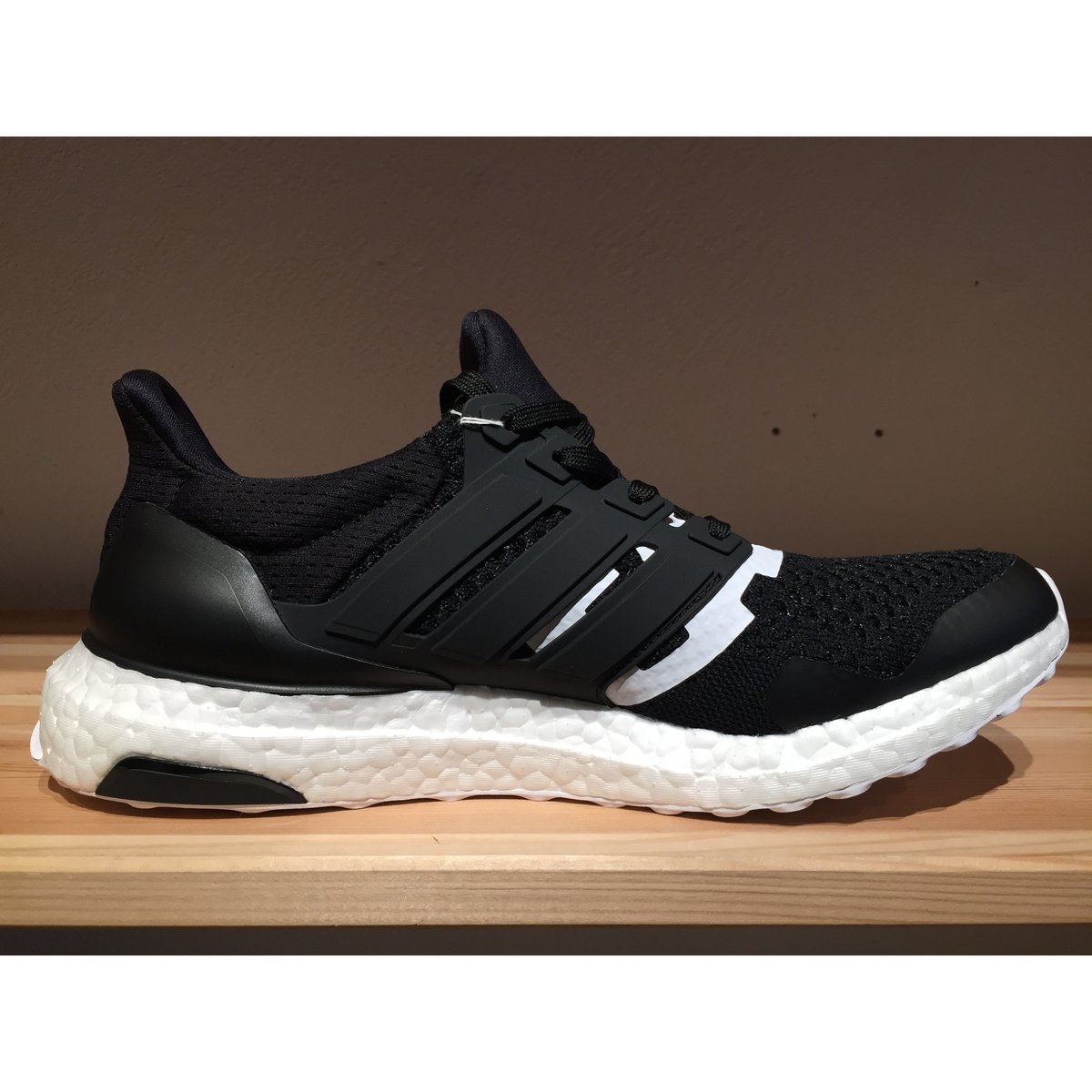 adidas  Undefeated ULTRABOOST