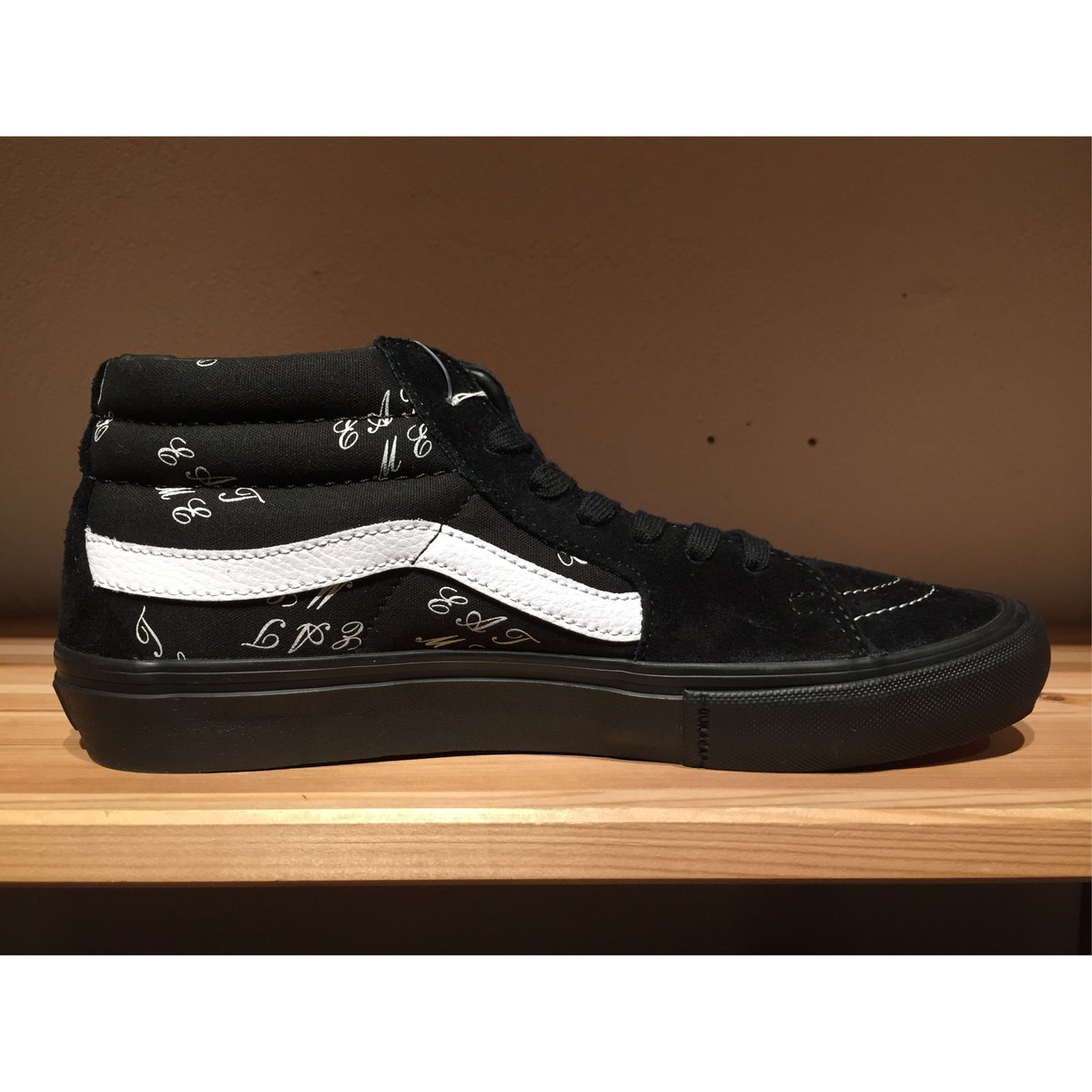 靴 SUPREME VANS Sk8-Mid Pro US10 Vans Supreme x SK8-Mid Pro 'Corduroy Croc' VN0A347UPUJ