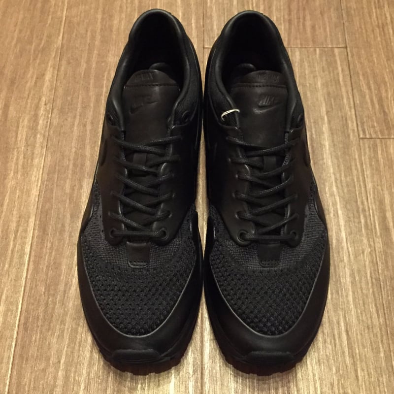 Air max 1 top flyknit triple black