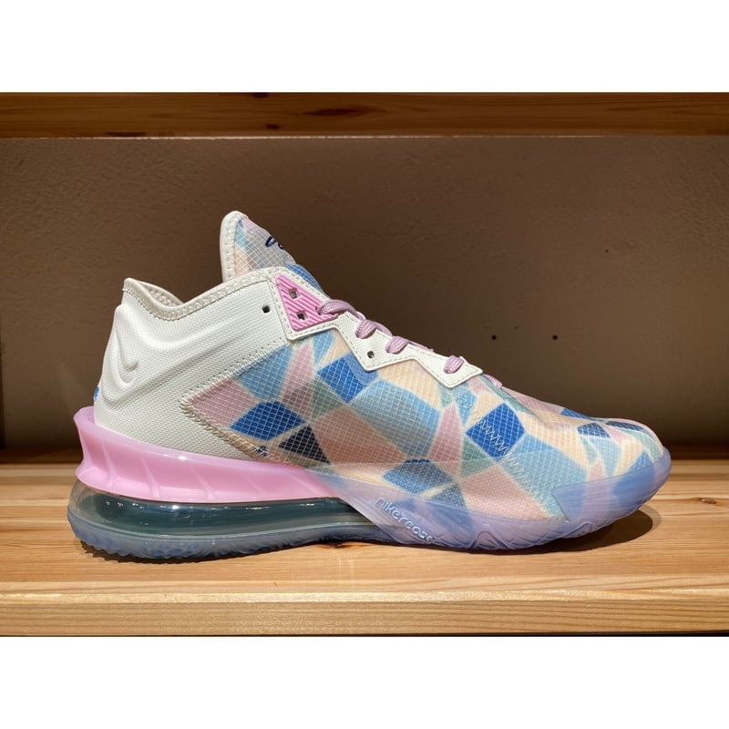☆atmosコラボ・CHERRY BLOSSOM - NIKE LEBRON XVIII LO