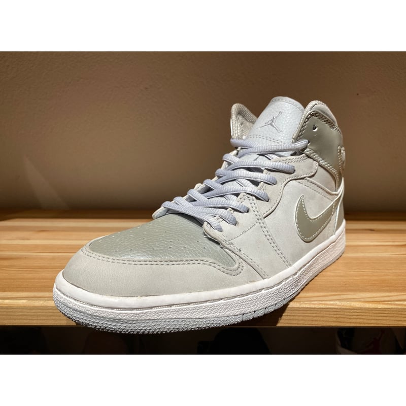 国内未発売　NIKE AIR JORDAN 1 LOW "PARIS"