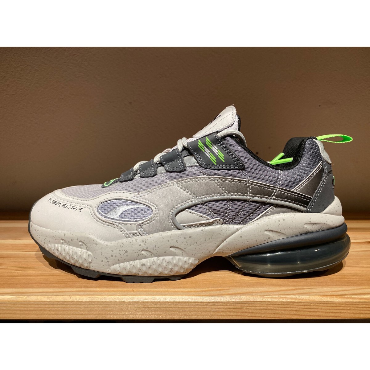 ☆ミタスニーカーズコラボ PUMA CELL VENOM 9H9H NAHANAHA