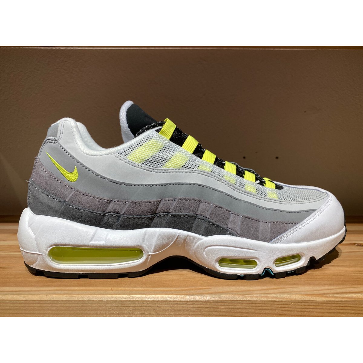 NIKE Air Max 95 グリーディー Nike Air Max 95 'Greedy'. Nike SNKRS