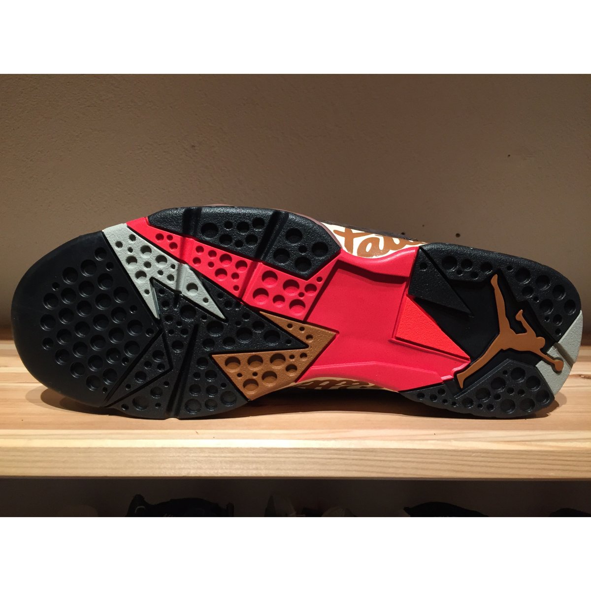 シューズ(男性用) Air Jordan 7 TEAM PATTA 23 Patta Collection 'Air Jordan VII' 発売日. Nike SNKRS