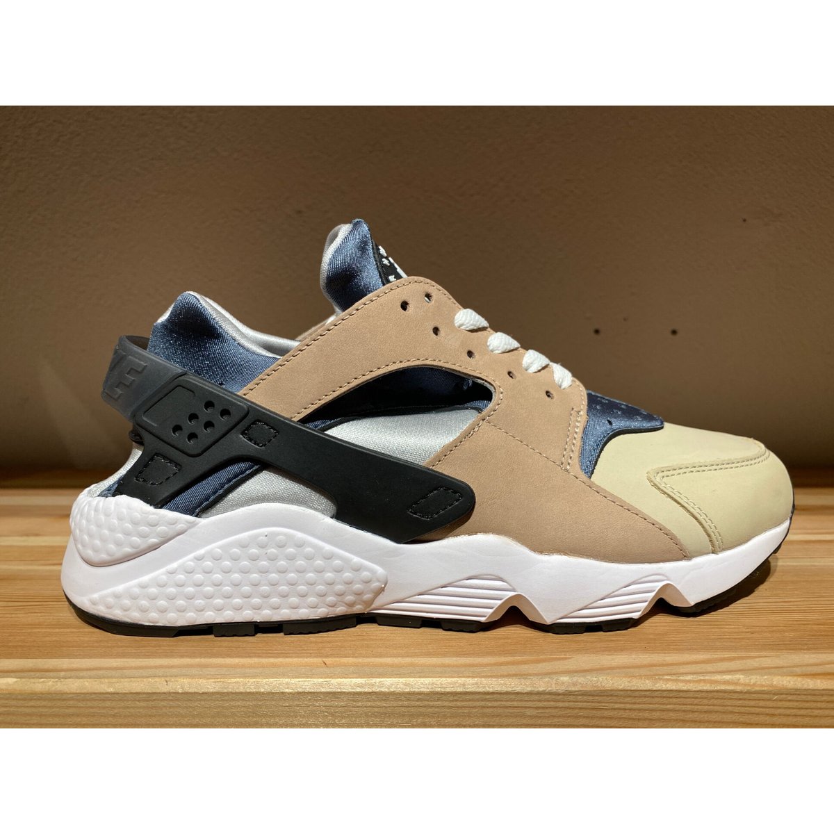 ☆ESCAPE Ⅱ - NIKE AIR HUARACHE | 9H9H NAHANAHA