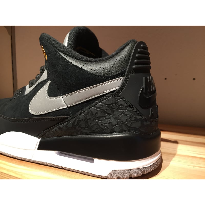 シューズ(男性用) Nike Air Jordan 3 RETRO TH AIR JORDAN 3 RETRO TH SP - スニーカーショップSKIT