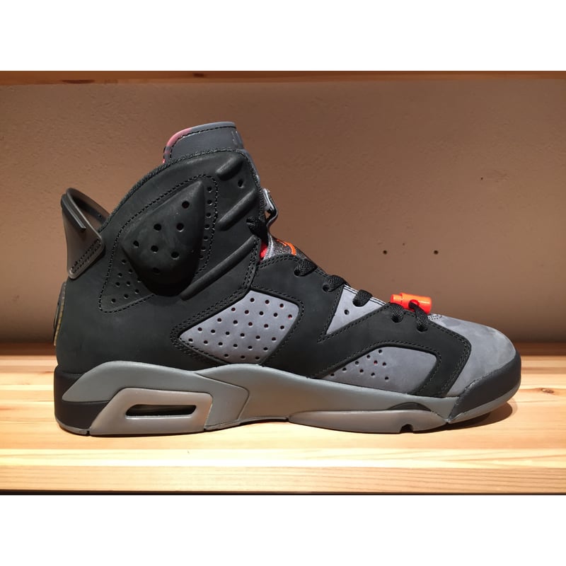 ☆Paris Saint-Germain コラボ - NIKE AIR JORDAN 6 RE