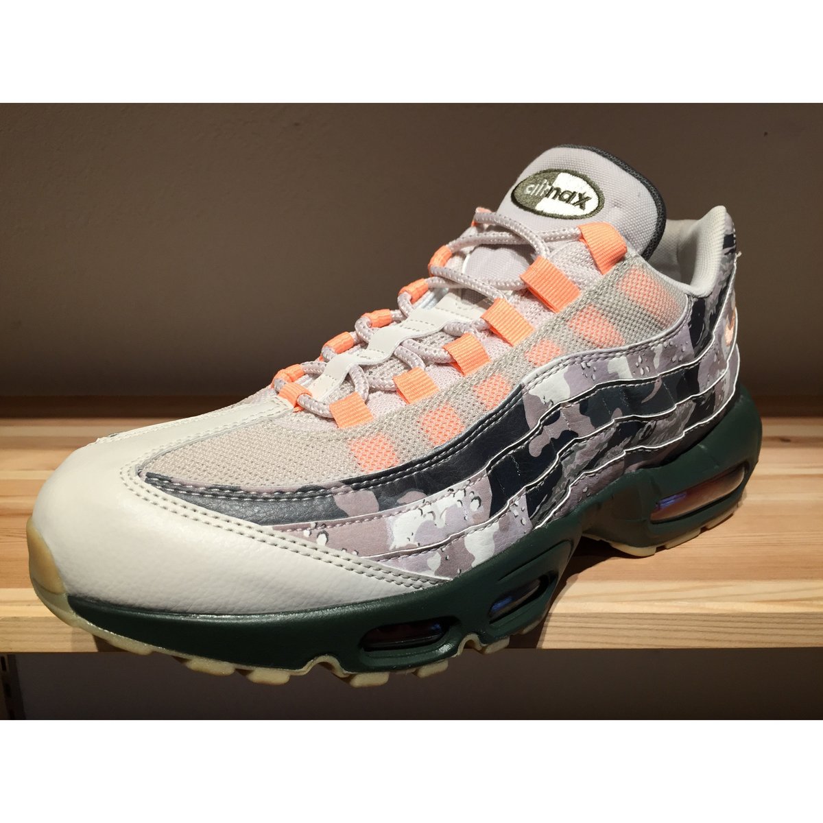 ☆国内1アカウント限定 - NIKE AIR MAX 95 ESSENTIAL | 9H9H 