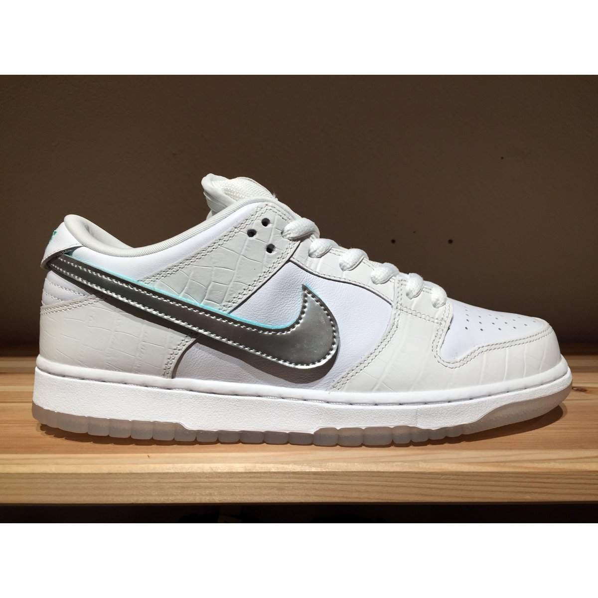 ☆DIAMOND SUPPLY CO.コラボ - NIKE SB DUNK LOW PRO O...