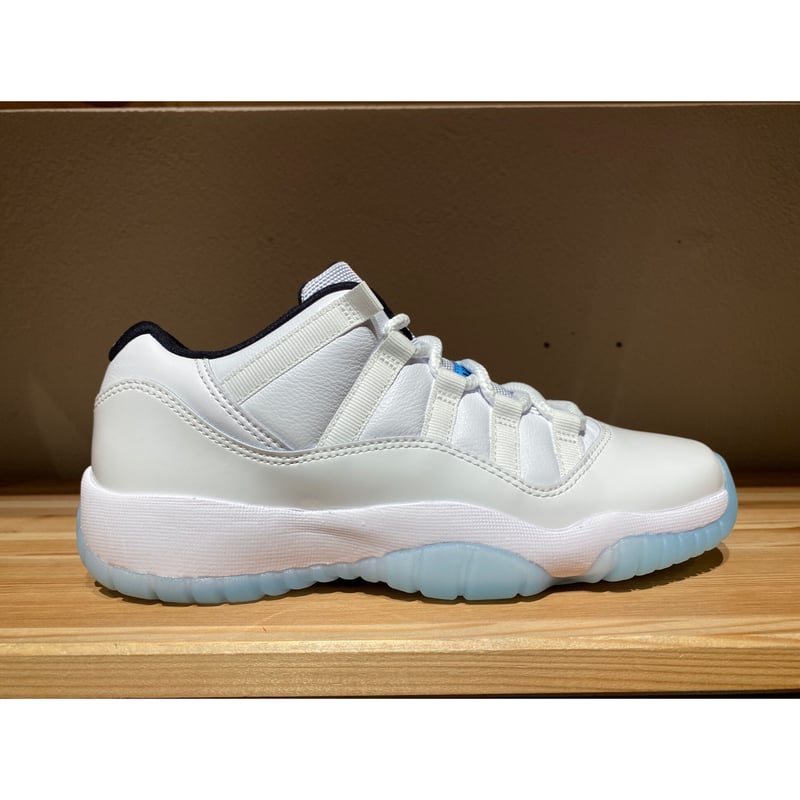 Air jordan top 11 low gs