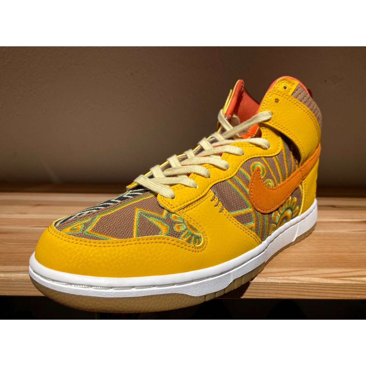 ☆Somos Familia - NIKE DUNK HI PRM | 9H9H NAHANAHA