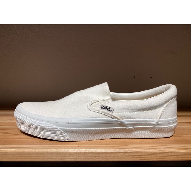 ☆A.P.C.コラボ - VANS SLIP ON TRUE WHITE | 9H9H NA ☆A.P.C.コラボ - VANS SLIP ON TRUE WHITE | 9H9H NA