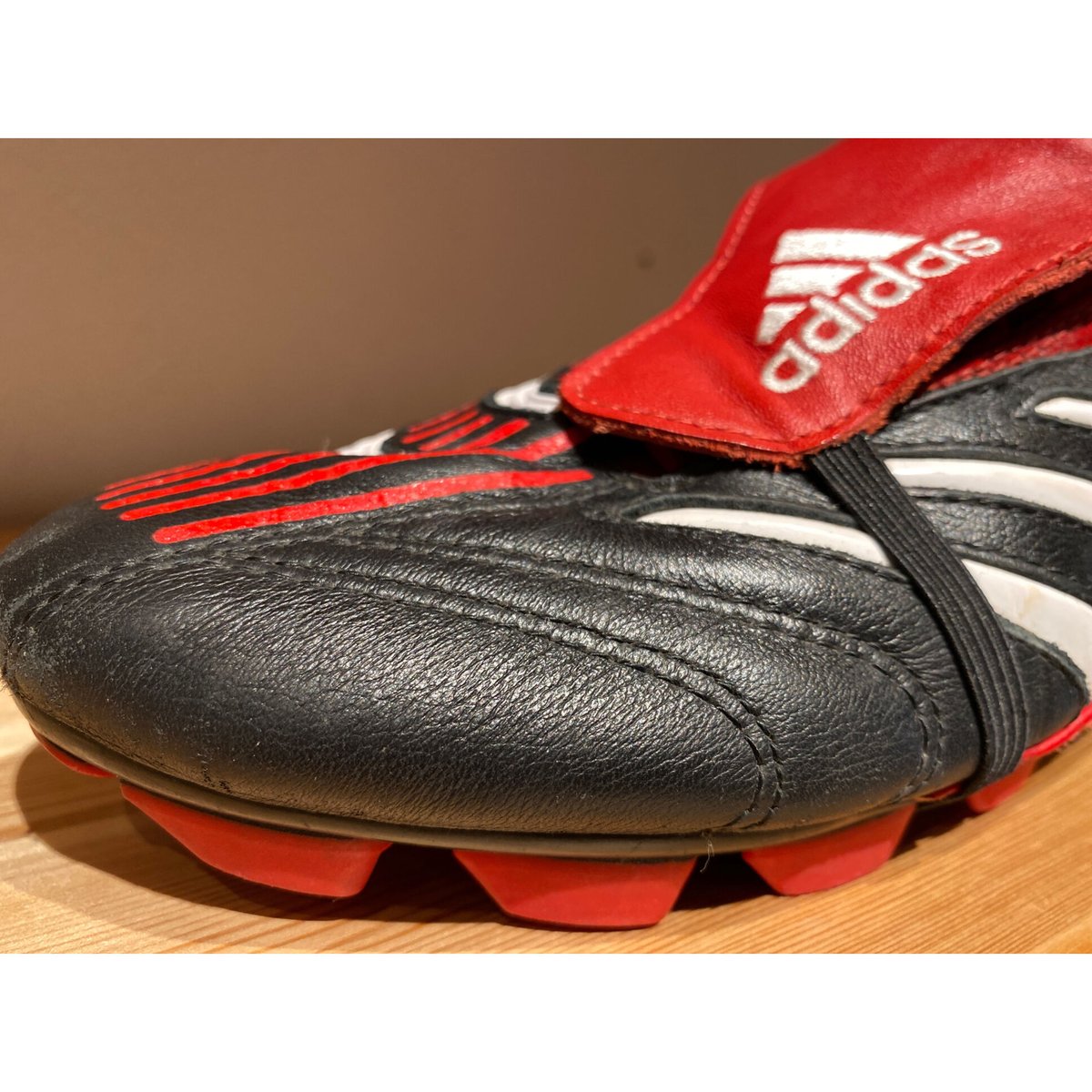 ミドさん専用新品未使用 ADIDAS PREDATOR MANIC TRX HG ミドさん専用新品未使用 ADIDAS PREDATOR MANIC TRX HG - メルカリ