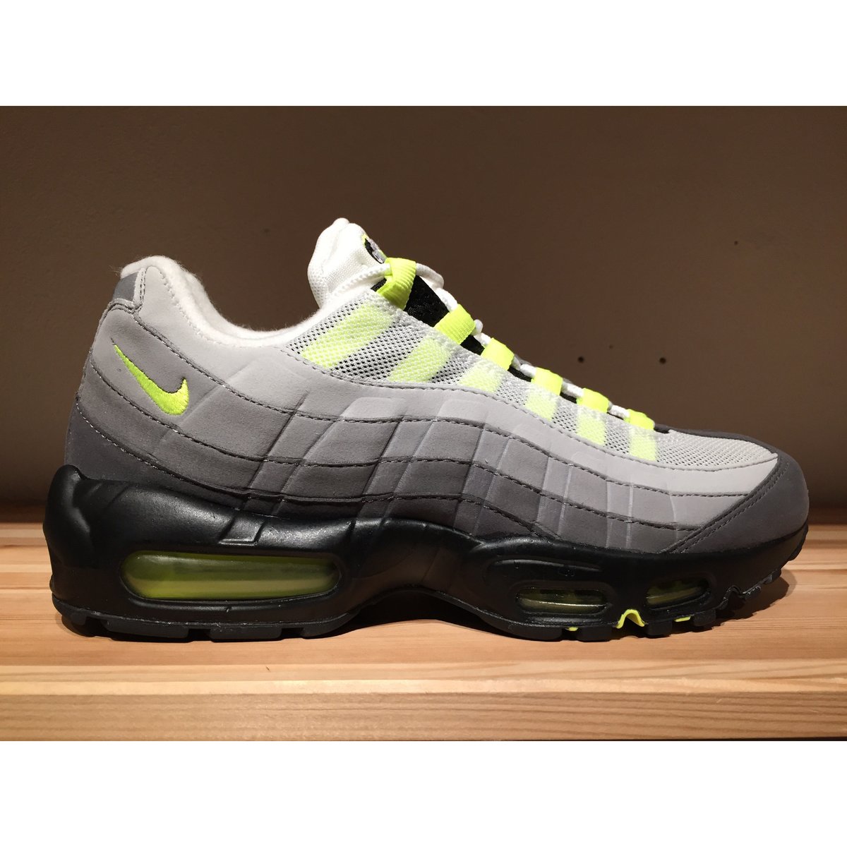 エアマックス95　OG 23.0cm イエローグラデ　2015 airmax fit=scale-down,w=1200