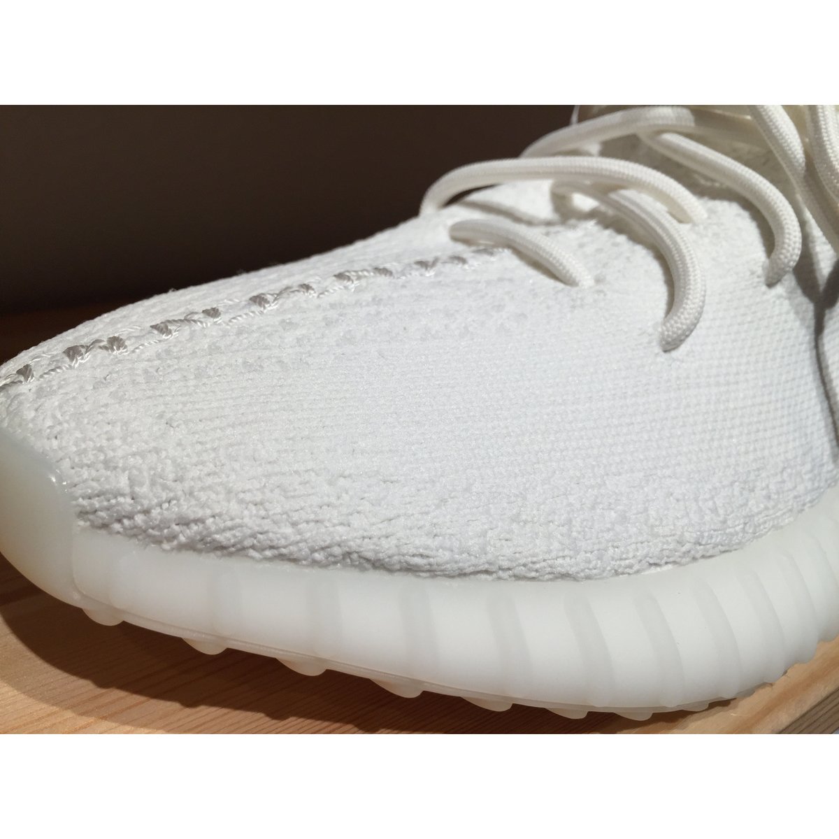 ☆Kanye Westコラボ - ADIDAS YEEZY BOOST 350 V2 | 9H