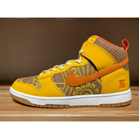 ☆Somos Familia - NIKE DUNK HI PRM