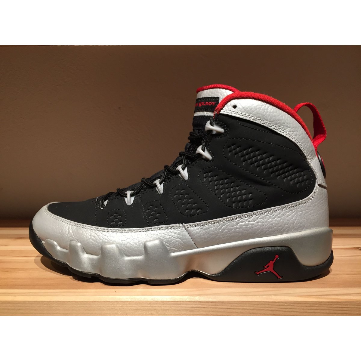 USED】NIKE AIR JORDAN 9 RETRO | 9H9H NAHANAHA